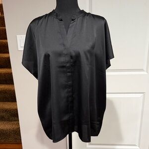 Ann Taylor NWT black polyester top XXL